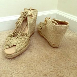 Size 8 BCBG wrap wedges